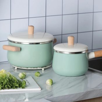 Northern European Enamel Saucepan with Wood Handle Induction-Compatible Milk Pot & Stew Pan